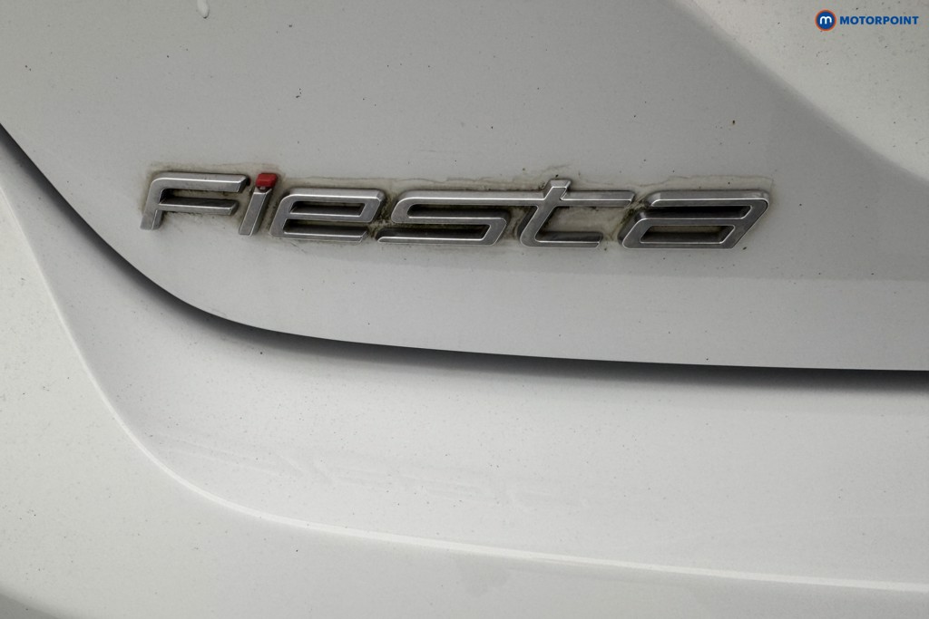 Ford Fiesta Zetec Manual Petrol Hatchback - Stock Number (1572217) - 30th supplementary image