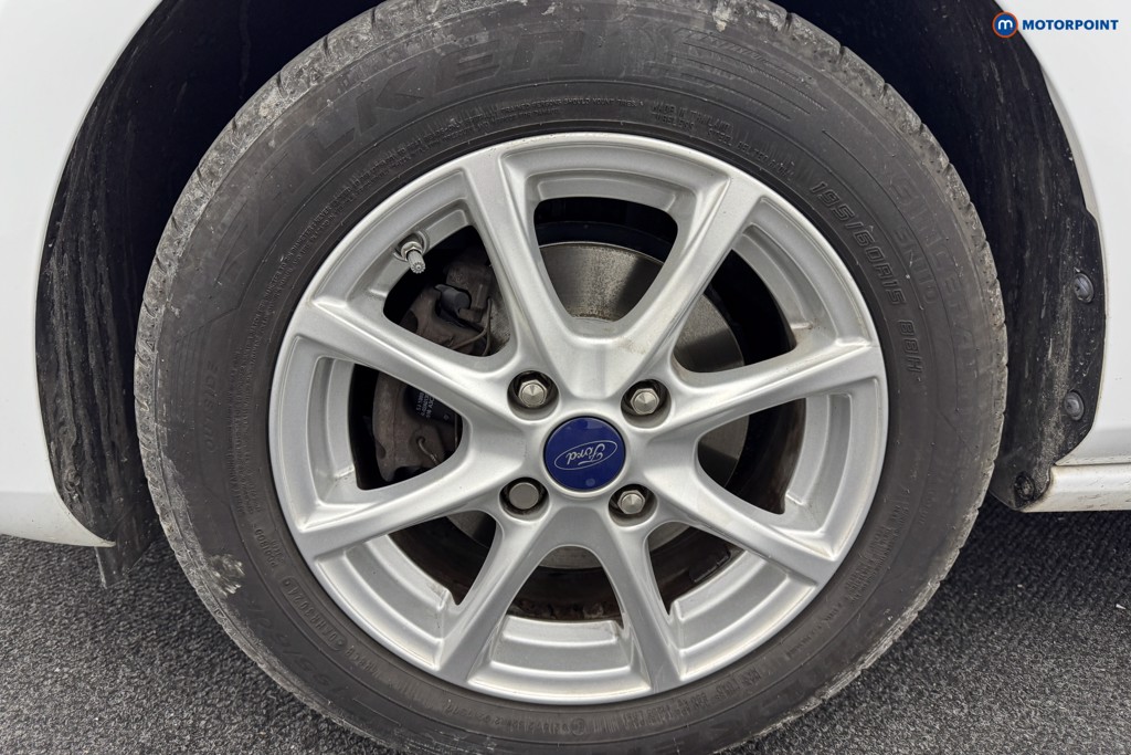 Ford Fiesta Zetec Manual Petrol Hatchback - Stock Number (1572217) - 34th supplementary image
