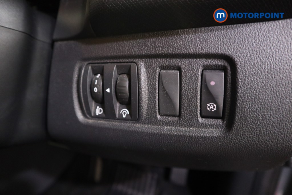 Renault Clio Urban Nav Manual Petrol Hatchback - Stock Number (1573486) - 10th supplementary image