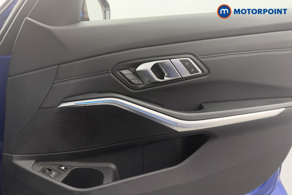 BMW 3 Series M Sport Automatic Petrol Plug-In Hybrid Estate - Stock Number (1573768) - 19th supplementary image