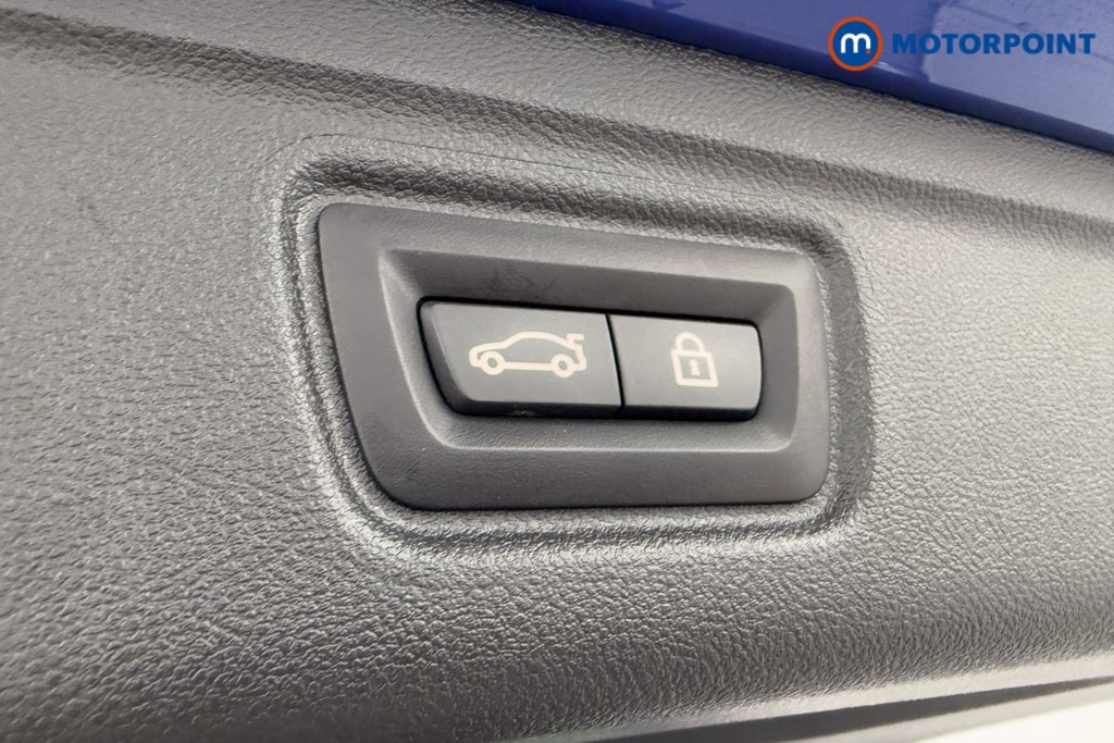 BMW 3 Series M Sport Automatic Petrol Plug-In Hybrid Estate - Stock Number (1573768) - 30th supplementary image