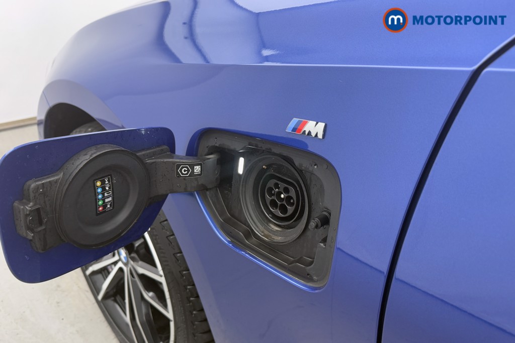 BMW 3 Series M Sport Automatic Petrol Plug-In Hybrid Estate - Stock Number (1573768) - 33rd supplementary image