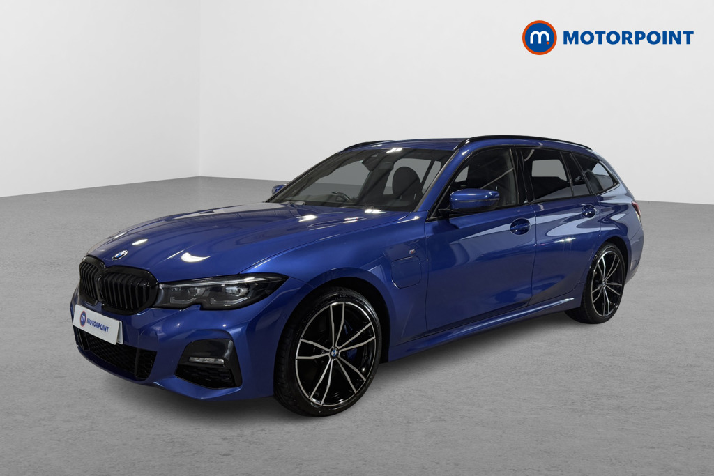 BMW 3 Series M Sport Automatic Petrol Plug-In Hybrid Estate - Stock Number (1573768) - Passenger side front corner