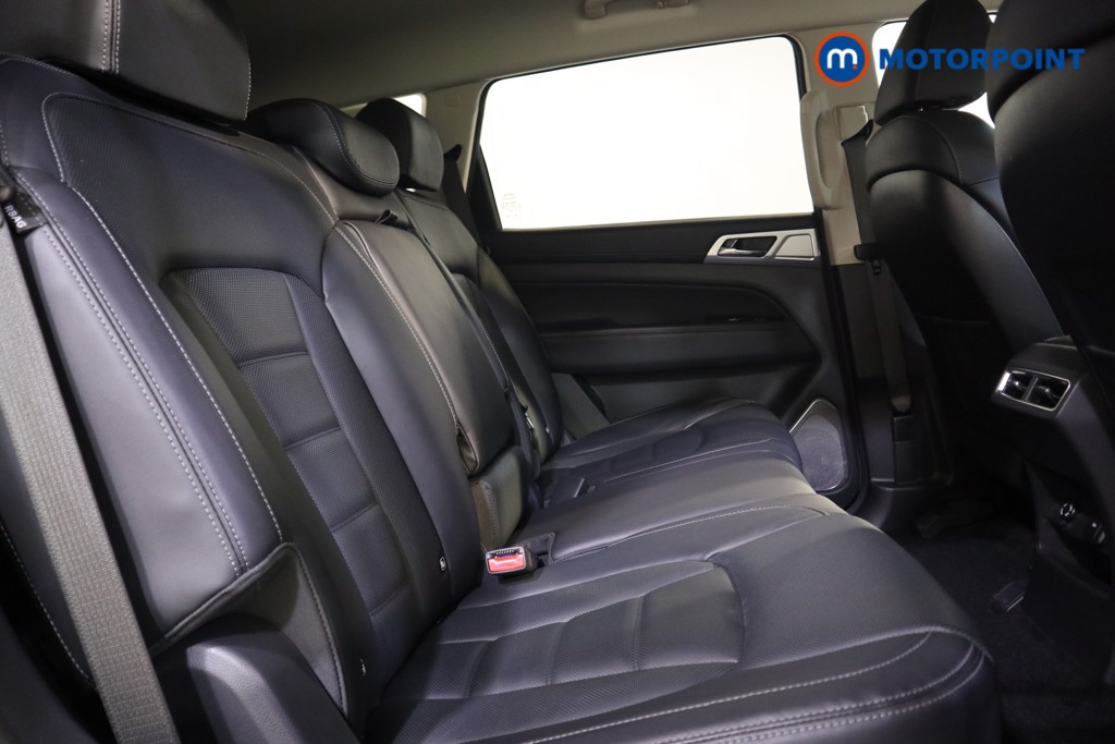 Ssangyong Rexton Ultimate Automatic Diesel SUV - Stock Number (1574019) - 17th supplementary image