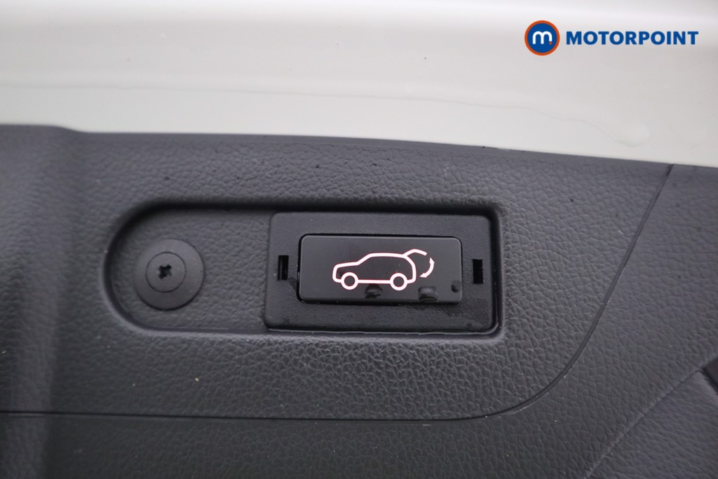 Ssangyong Rexton Ultimate Automatic Diesel SUV - Stock Number (1574019) - 20th supplementary image