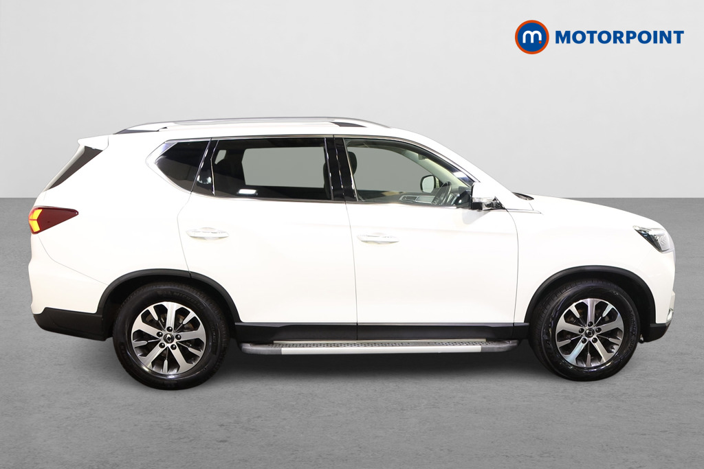 Ssangyong Rexton Ultimate Automatic Diesel SUV - Stock Number (1574019) - Drivers side