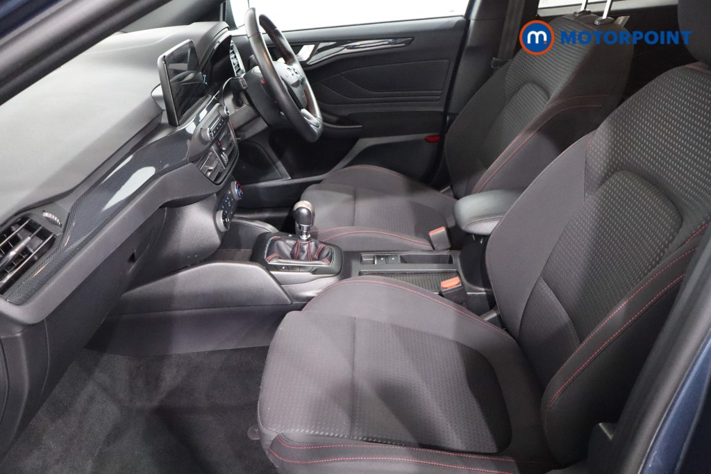 Ford Focus St-Line Manual Petrol Hatchback - Stock Number (1575983) - 4th supplementary image