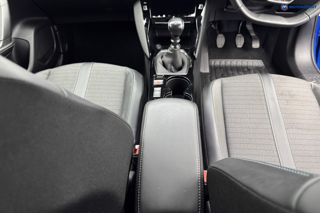 Peugeot 2008 Allure Premium Manual Diesel SUV - Stock Number (1577122) - 11th supplementary image