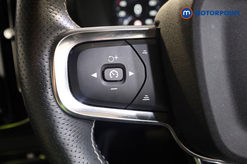 Volvo Xc40 R Design Automatic Petrol SUV - Stock Number (1577860) - 3rd supplementary image