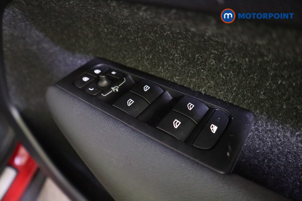 Volvo Xc40 R Design Automatic Petrol SUV - Stock Number (1577860) - 12th supplementary image