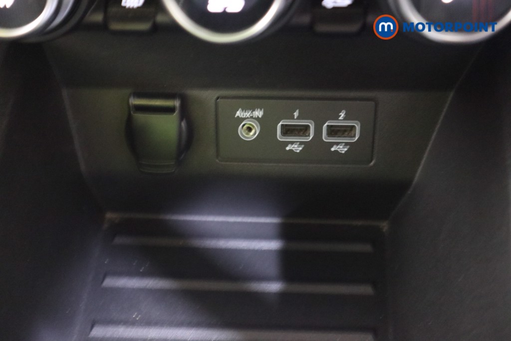 Renault Clio Rs Line Manual Petrol Hatchback - Stock Number (1578203) - 9th supplementary image