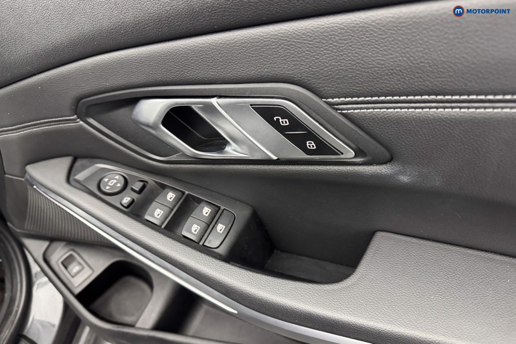 BMW 3 Series M Sport Automatic Diesel Saloon - Stock Number (1578456) - 23rd supplementary image
