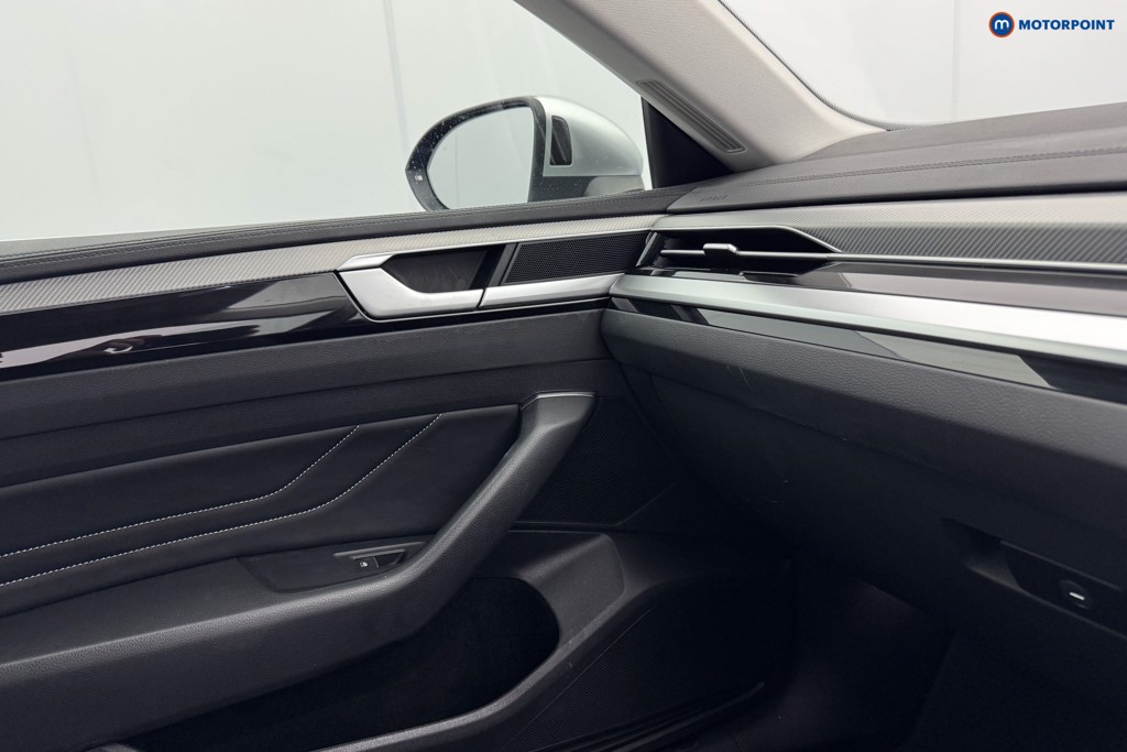 Volkswagen Arteon Elegance Automatic Diesel Hatchback - Stock Number (1578679) - 17th supplementary image