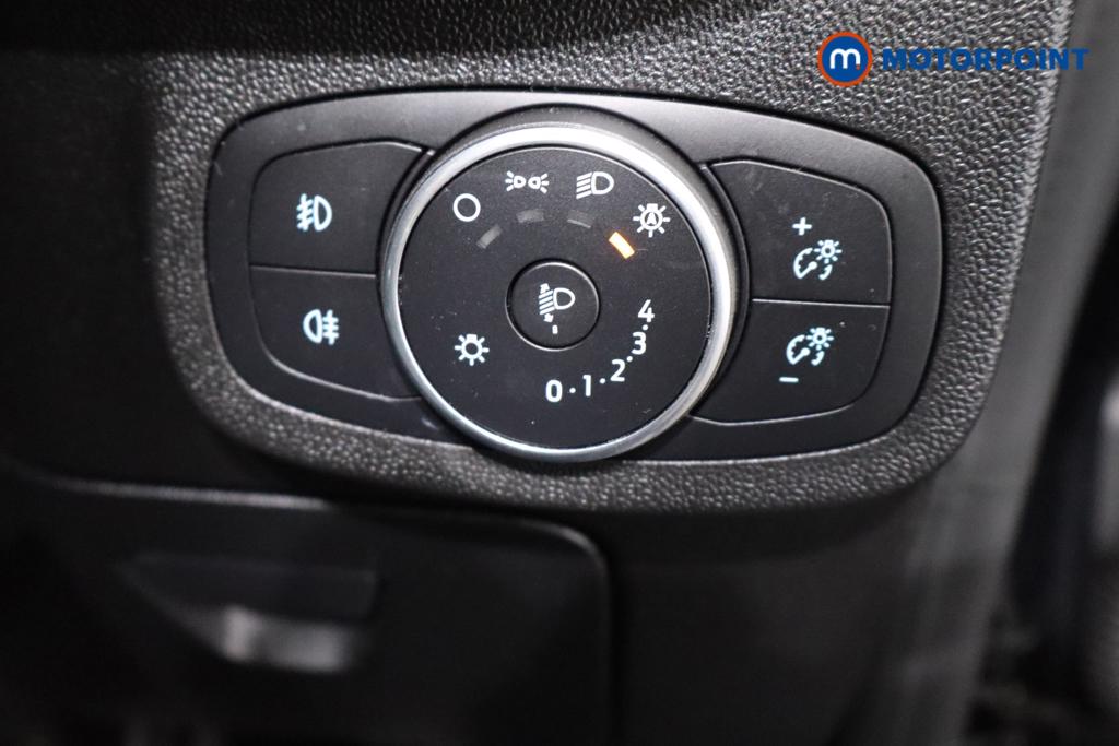 Ford Fiesta Zetec Manual Petrol Hatchback - Stock Number (1579863) - 3rd supplementary image