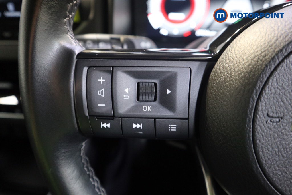 Nissan Qashqai N-Connecta Manual Petrol SUV - Stock Number (1580358) - 3rd supplementary image