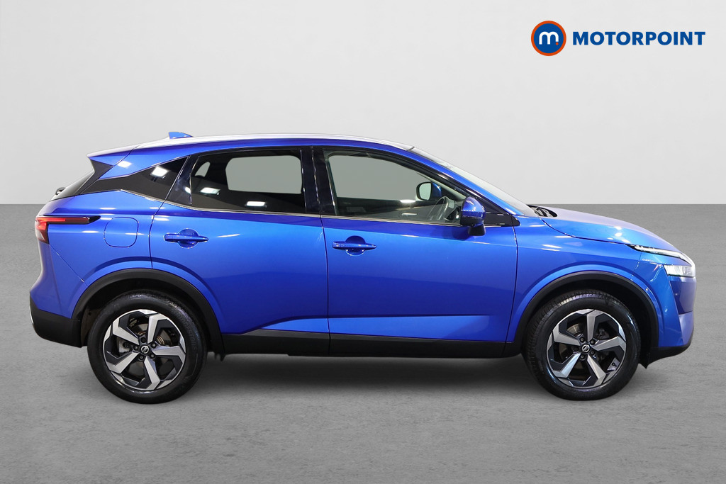 Nissan Qashqai N-Connecta Manual Petrol SUV - Stock Number (1580358) - Drivers side