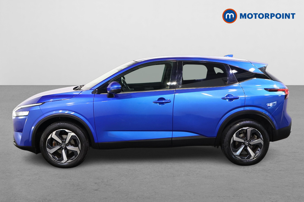 Nissan Qashqai N-Connecta Manual Petrol SUV - Stock Number (1580358) - Passenger side