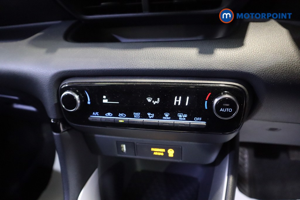 Toyota Yaris Icon Automatic Petrol-Electric Hybrid Hatchback - Stock Number (1580365) - 5th supplementary image