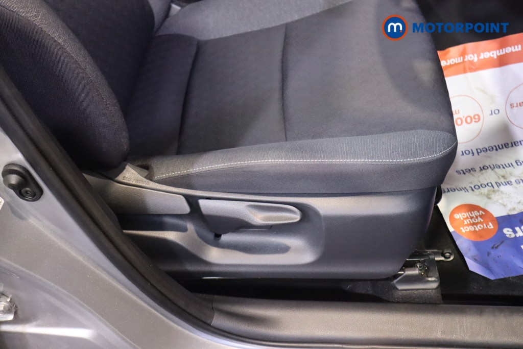 Toyota Yaris Icon Automatic Petrol-Electric Hybrid Hatchback - Stock Number (1580365) - 16th supplementary image