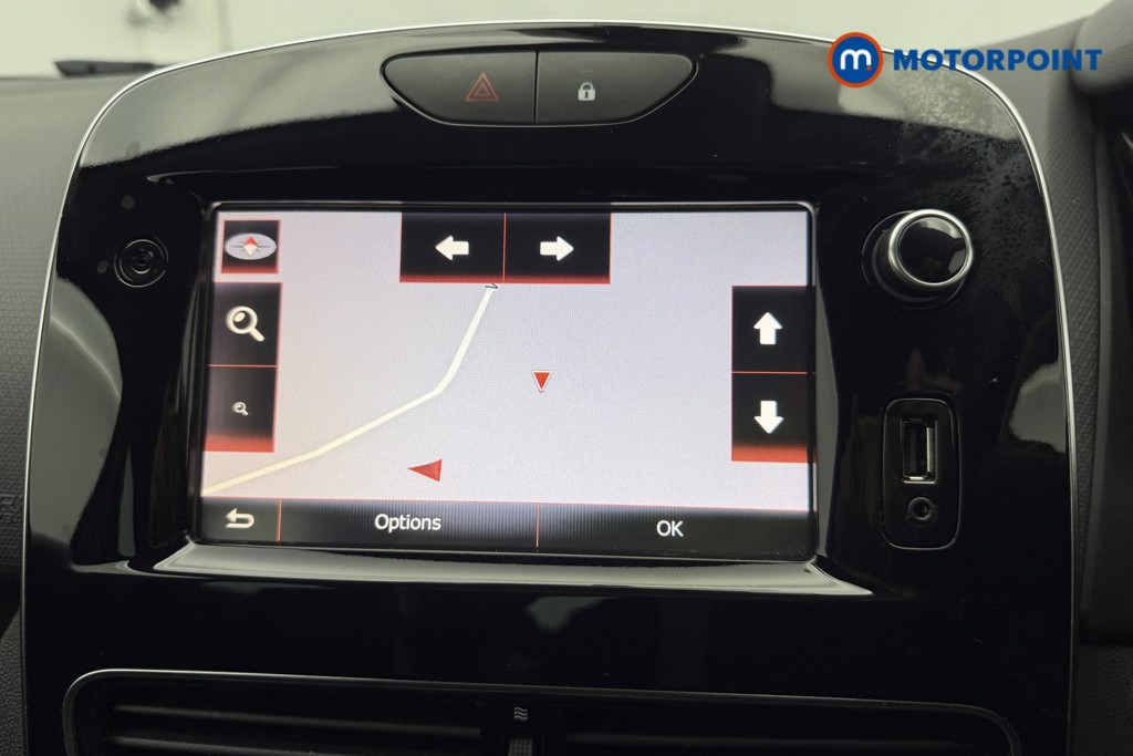 Renault Clio Iconic Manual Petrol Hatchback - Stock Number (1580469) - 2nd supplementary image