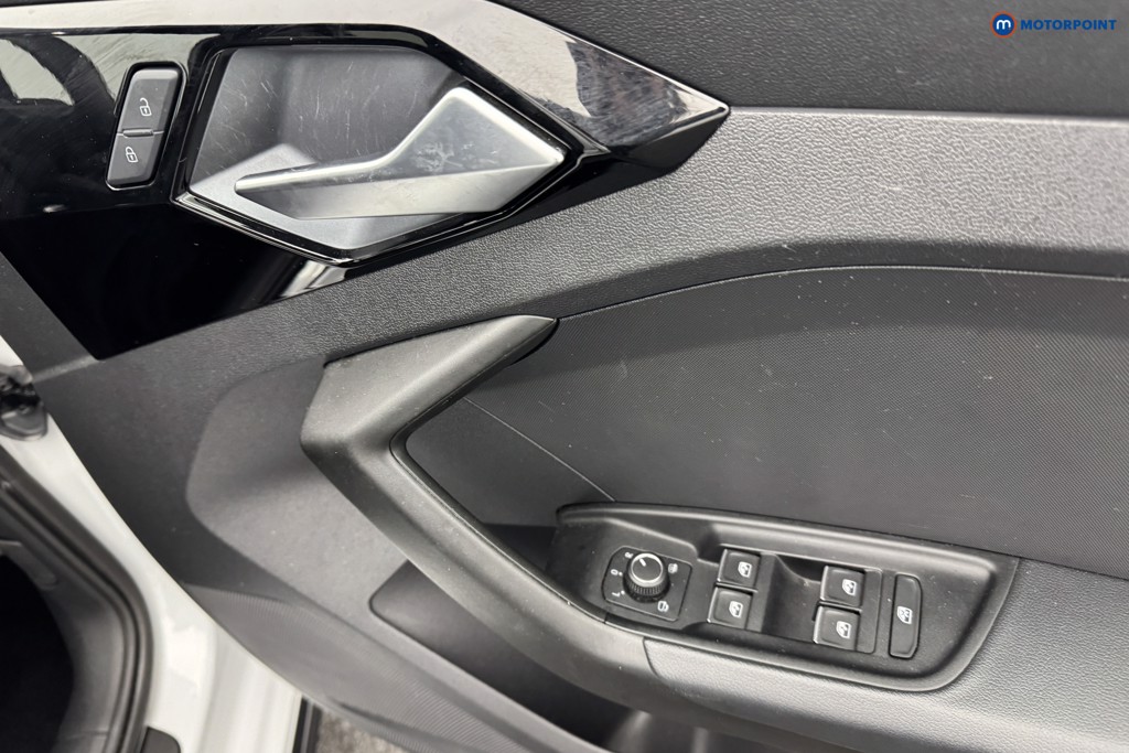 Audi A1 Black Edition Manual Petrol Hatchback - Stock Number (1580577) - 23rd supplementary image