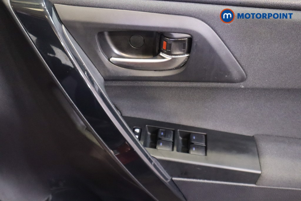 Toyota Auris Icon Tech Manual Petrol Hatchback - Stock Number (1580934) - 10th supplementary image