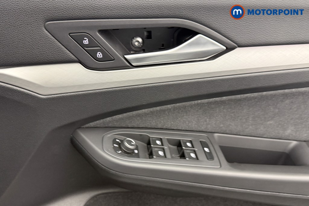 Volkswagen Golf Life Manual Petrol Hatchback - Stock Number (1581360) - 16th supplementary image