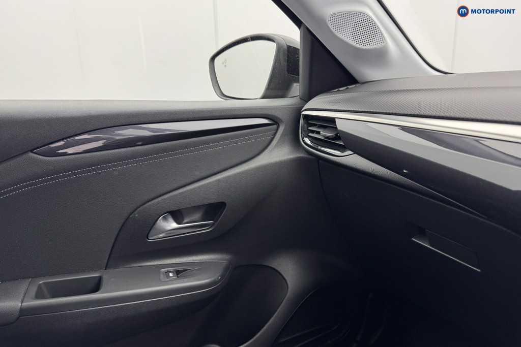 Vauxhall Corsa Elite Edition Manual Petrol Hatchback - Stock Number (1581388) - 17th supplementary image