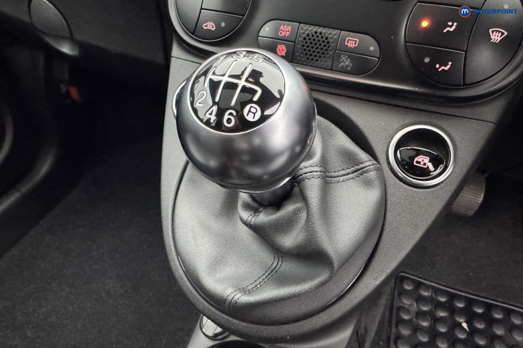 Fiat 500 Sport Manual Petrol Hatchback - Stock Number (1581445) - 14th supplementary image