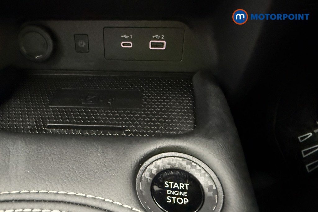 Nissan Juke Tekna Automatic Petrol SUV - Stock Number (1581985) - 15th supplementary image
