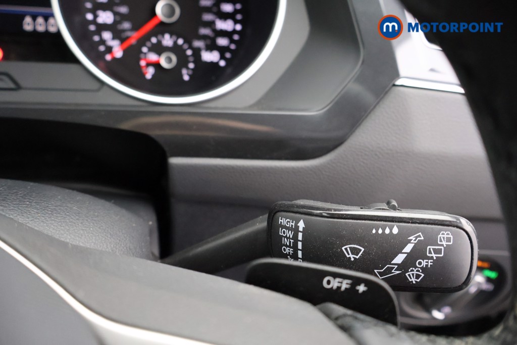 Volkswagen Tiguan Life Automatic Petrol SUV - Stock Number (1582012) - 6th supplementary image