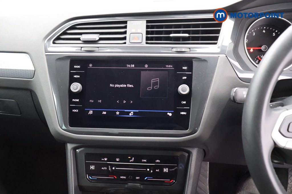 Volkswagen Tiguan Life Automatic Petrol SUV - Stock Number (1582012) - 7th supplementary image