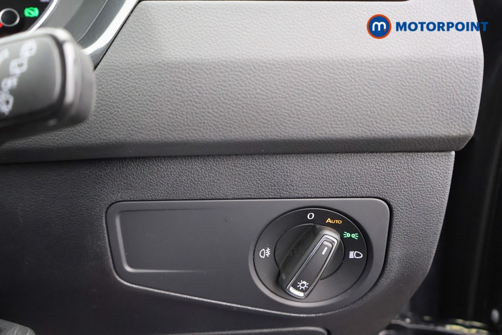 Volkswagen Tiguan Life Automatic Petrol SUV - Stock Number (1582012) - 15th supplementary image