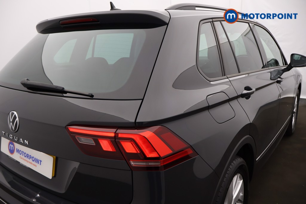 Volkswagen Tiguan Life Automatic Petrol SUV - Stock Number (1582012) - 26th supplementary image