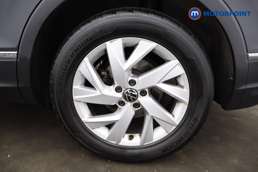 Volkswagen Tiguan Life Automatic Petrol SUV - Stock Number (1582012) - 30th supplementary image