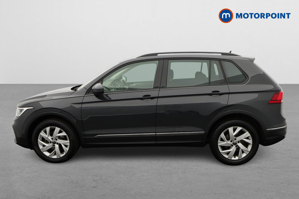 Volkswagen Tiguan Life Automatic Petrol SUV - Stock Number (1582012) - Passenger side