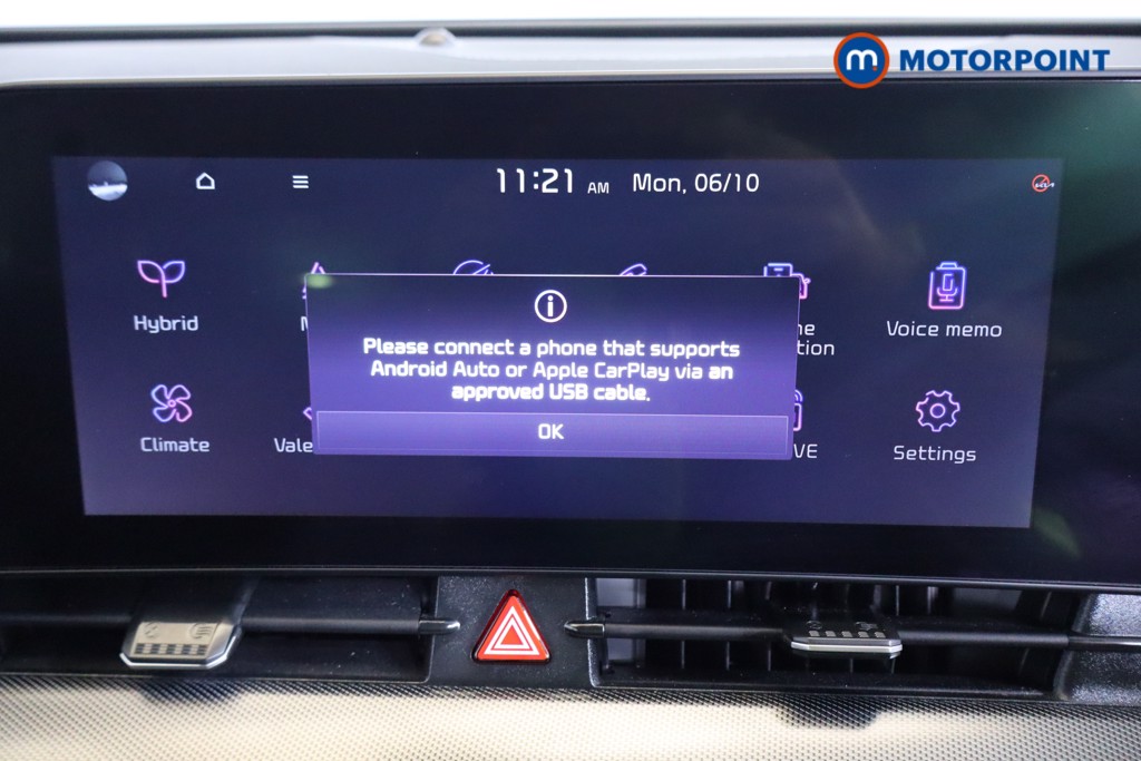 KIA Sportage 3 Automatic Petrol-Electric Hybrid SUV - Stock Number (1582037) - 9th supplementary image
