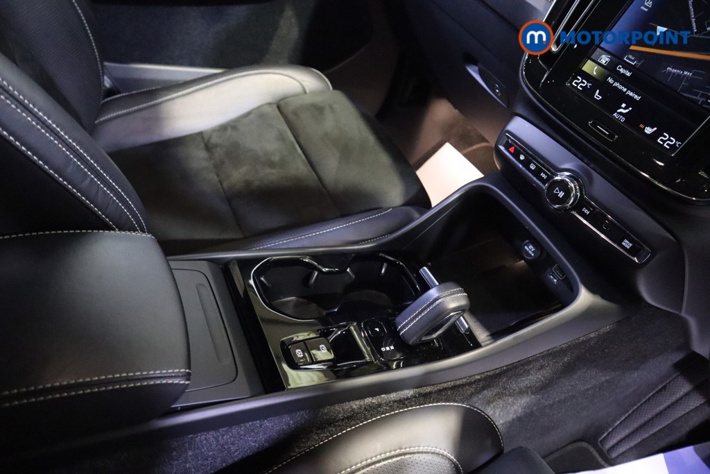 Volvo Xc40 R Design Pro Automatic Diesel SUV - Stock Number (1582358) - 7th supplementary image