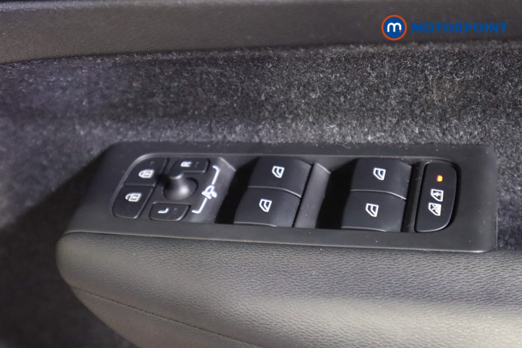 Volvo Xc40 R Design Pro Automatic Diesel SUV - Stock Number (1582358) - 10th supplementary image
