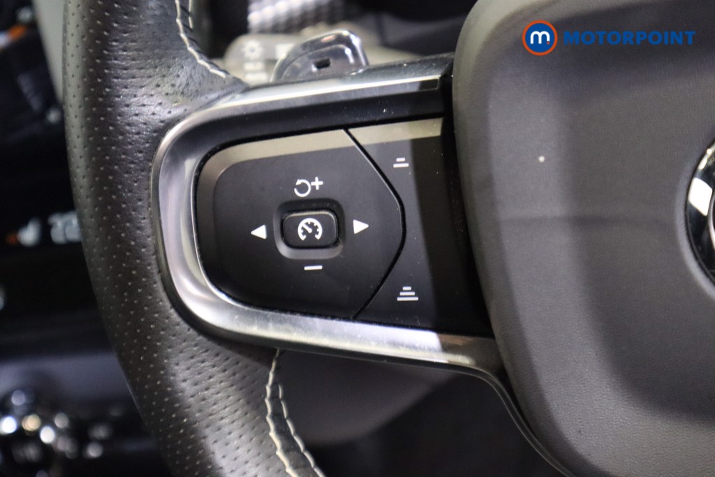 Volvo Xc40 R Design Pro Automatic Diesel SUV - Stock Number (1582358) - 14th supplementary image