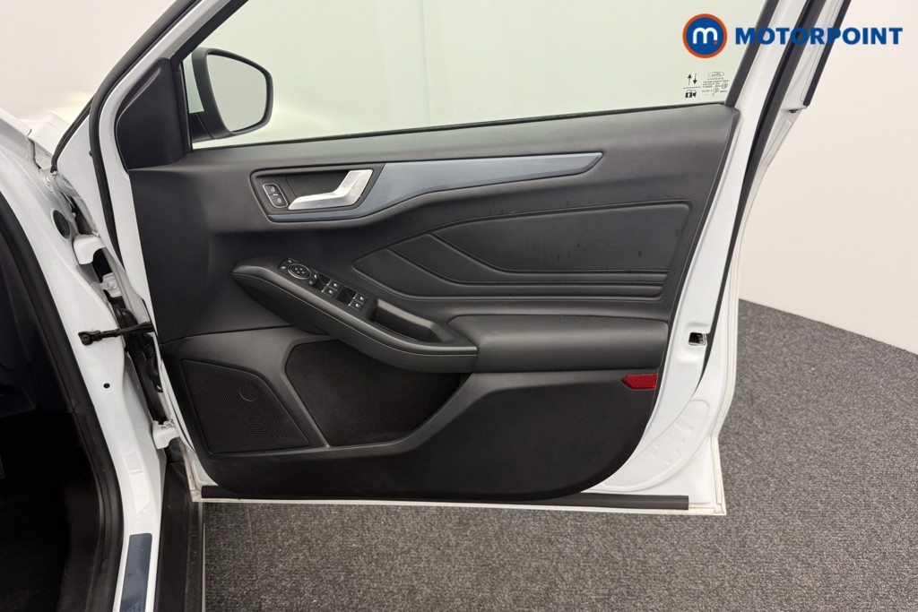 Ford Focus Active X Manual Petrol Hatchback - Stock Number (1582667) - 17th supplementary image