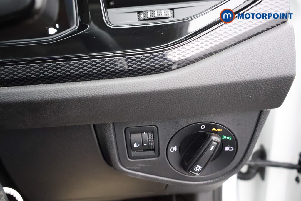 Volkswagen Polo Life Manual Petrol Hatchback - Stock Number (1582778) - 7th supplementary image