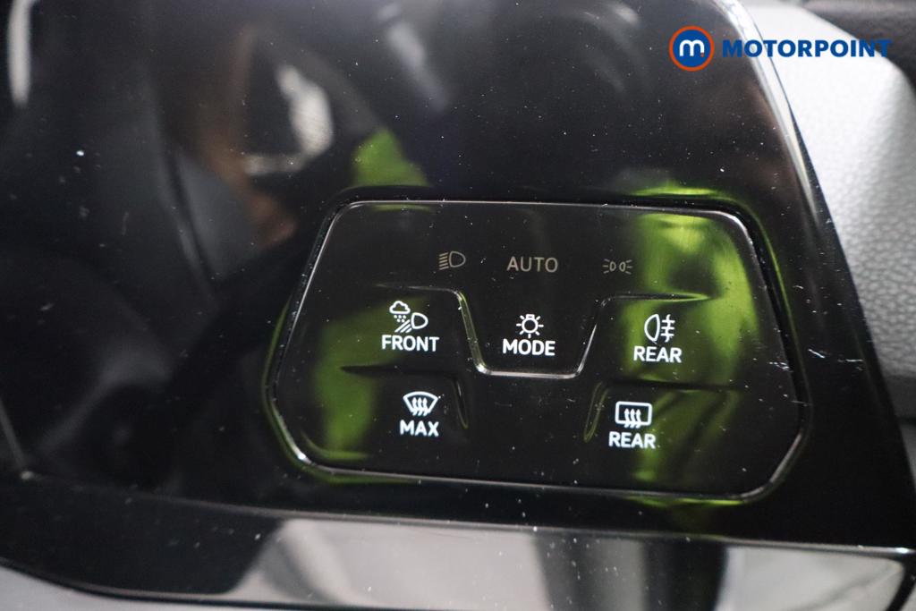 Volkswagen Golf Style Automatic Petrol Hatchback - Stock Number (1582966) - 10th supplementary image