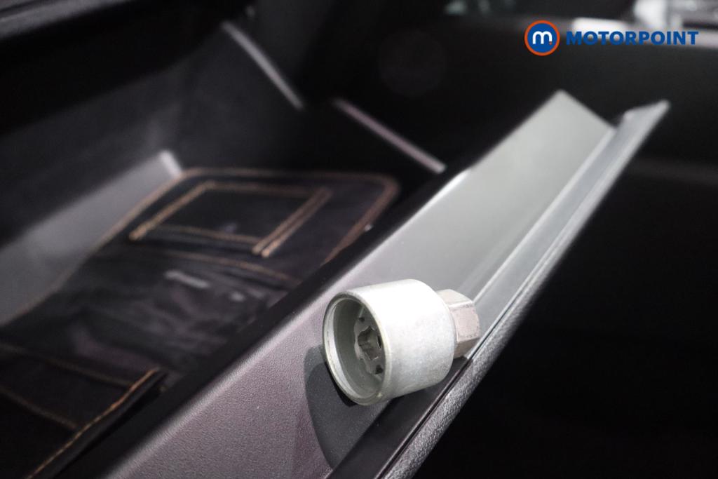 Cupra Formentor VZ2 Automatic Petrol Plug-In Hybrid SUV - Stock Number (1582969) - 13th supplementary image