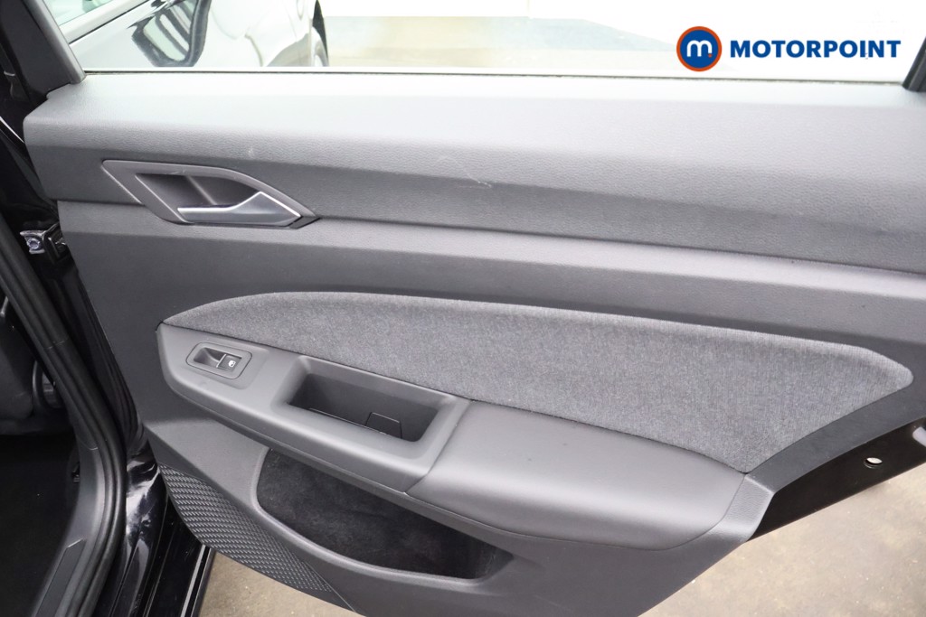 Volkswagen Golf Life Automatic Petrol Estate - Stock Number (1583062) - 19th supplementary image