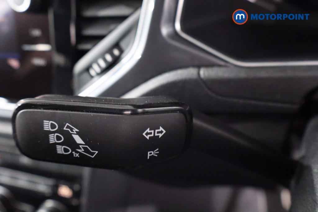 Volkswagen T-Roc R-Line Manual Petrol SUV - Stock Number (1583662) - 20th supplementary image