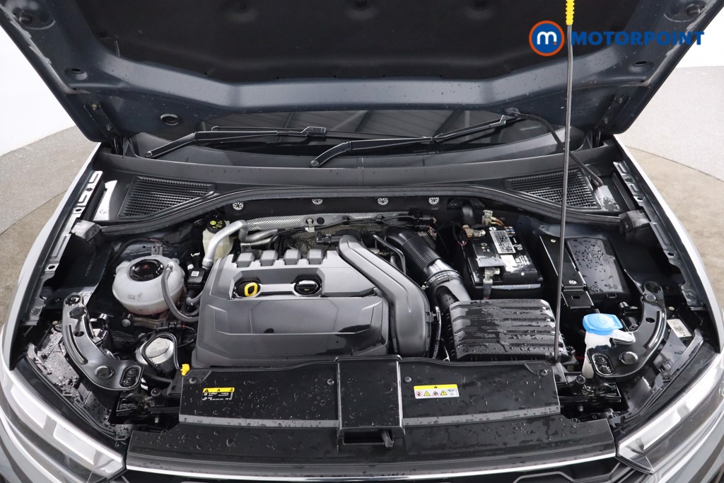 Volkswagen T-Roc R-Line Manual Petrol SUV - Stock Number (1583662) - 32nd supplementary image
