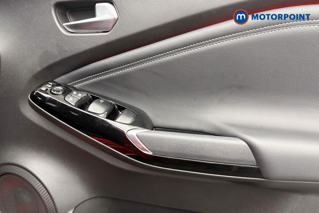 Nissan Juke Tekna Manual Petrol SUV - Stock Number (1583715) - 18th supplementary image