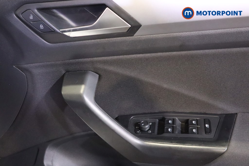 Volkswagen T-Roc Life Manual Petrol SUV - Stock Number (1584012) - 10th supplementary image