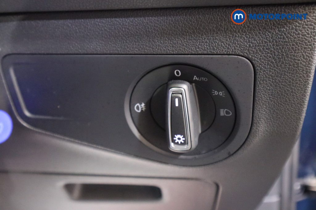Volkswagen Tiguan Life Manual Petrol SUV - Stock Number (1584117) - 12th supplementary image